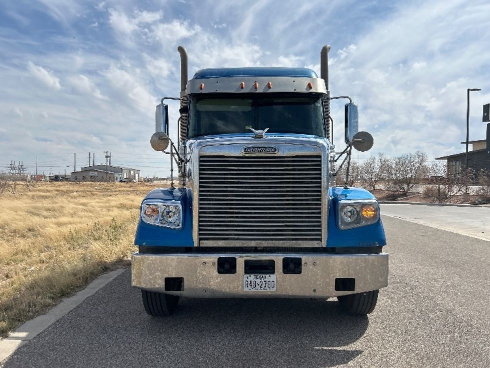 Sleeper Tractor-Heavy Duty Tractors-Freightliner-2020-D12264SD-Odessa-TX-337,148\n\t\tmiles-$ 79,250 - Image 2