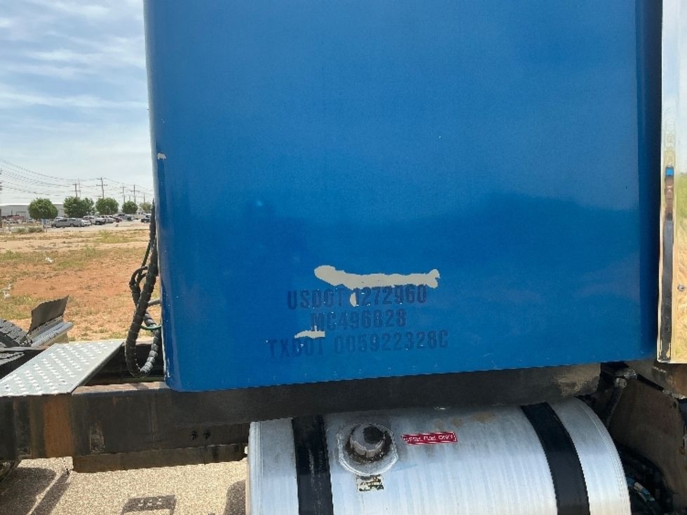 Sleeper Tractor-Heavy Duty Tractors-Freightliner-2020-D12264SD-Odessa-TX-374,276\n\t\tmiles-$ 74,500 - Image 20