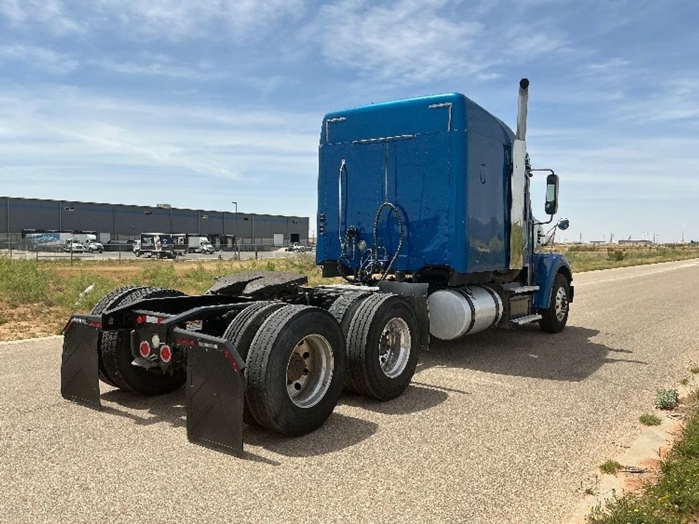 Sleeper Tractor-Heavy Duty Tractors-Freightliner-2020-D12264SD-Odessa-TX-374,276\n\t\tmiles-$ 74,500 - Image 6