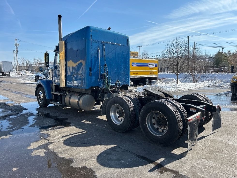 Sleeper Tractor-Heavy Duty Tractors-Freightliner-2020-D12264SD-Pittsburgh-PA-214,214\n\t\tmiles-$ 78,000 - Image 5