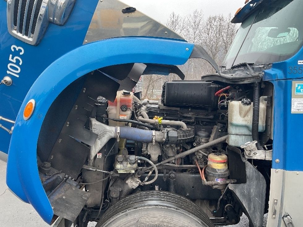 Sleeper Tractor-Heavy Duty Tractors-Freightliner-2020-D12264SD-Pittsburgh-PA-258,895\n\t\tmiles-$ 75,500 - Image 20