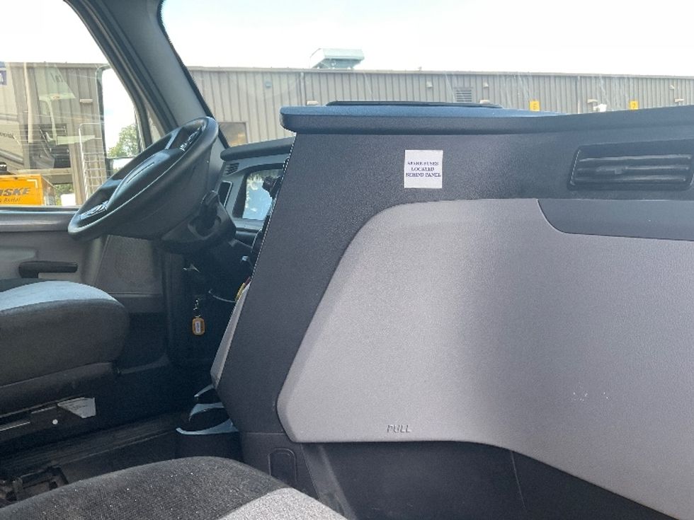 Sleeper Tractor-Heavy Duty Tractors-Freightliner-2020-T11664ST-Akron-OH-526,327\n\t\tmiles-$ 63,750 - Image 14