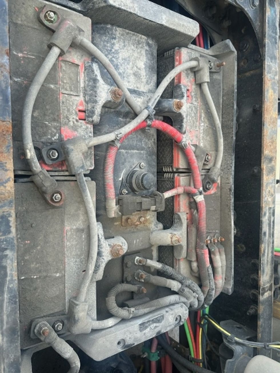 Sleeper Tractor-Heavy Duty Tractors-Freightliner-2020-T11664ST-Akron-OH-526,327\n\t\tmiles-$ 63,750 - Image 22