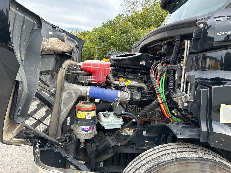 Sleeper Tractor-Heavy Duty Tractors-Freightliner-2020-T11664ST-Jackson-TN-364,983\n\t\tmiles-$ 65,750 - Image 21