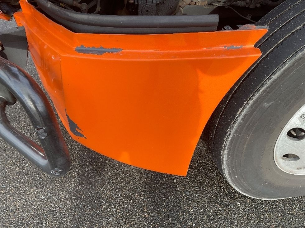 Sleeper Tractor-Heavy Duty Tractors-Freightliner-2020-T11664ST-Lacey-WA-352,207\n\t\tmiles-$ 66,000 - Image 23