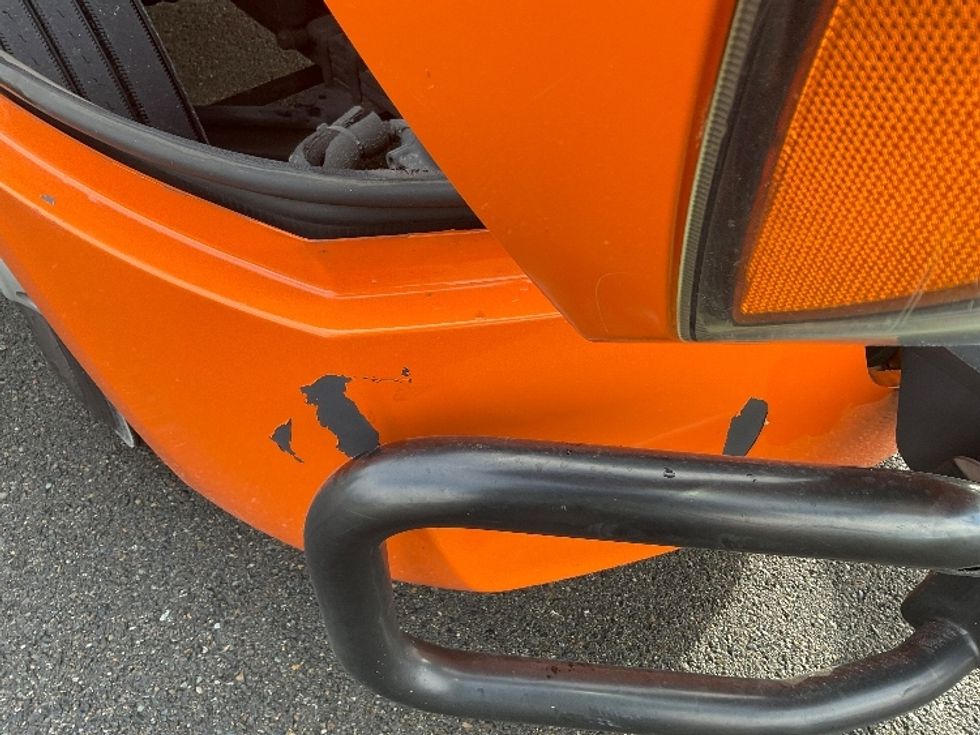 Sleeper Tractor-Heavy Duty Tractors-Freightliner-2020-T11664ST-Lacey-WA-352,207\n\t\tmiles-$ 66,000 - Image 24