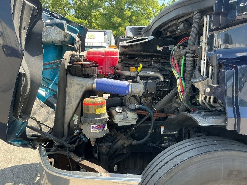 Sleeper Tractor-Heavy Duty Tractors-Freightliner-2020-T11664ST-Lexington-KY-733,762\n\t\tmiles-$ 39,250 - Image 21