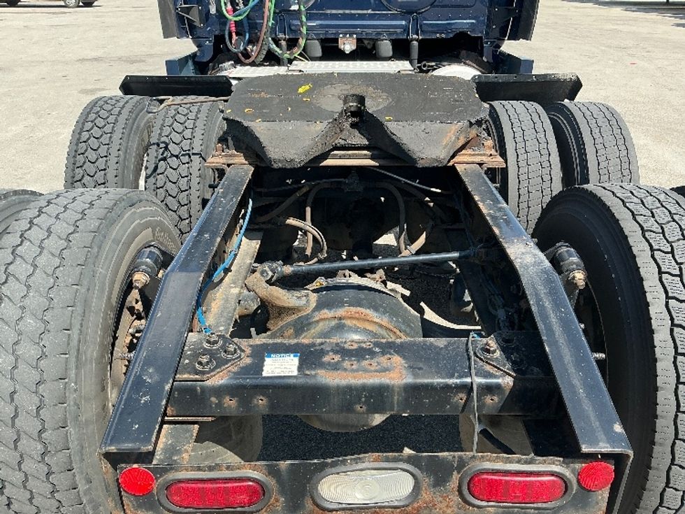 Sleeper Tractor-Heavy Duty Tractors-Freightliner-2020-T11664ST-Lexington-KY-733,762\n\t\tmiles-$ 39,250 - Image 6