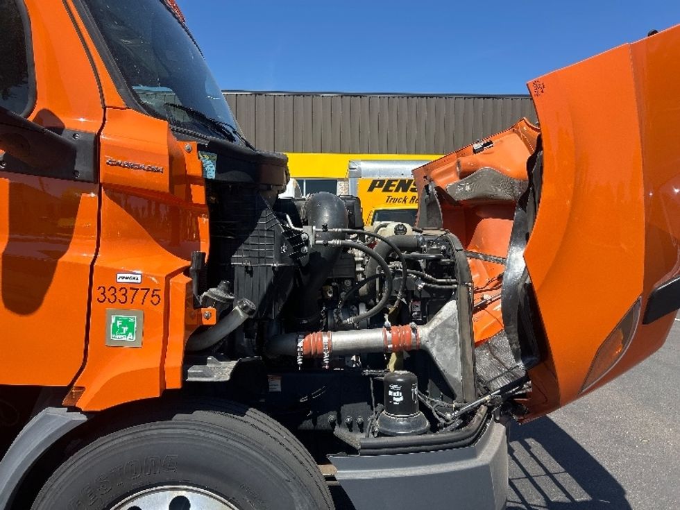Sleeper Tractor-Heavy Duty Tractors-Freightliner-2020-T11664ST-Phoenix-AZ-592,945\n\t\tmiles-$ 51,750 - Image 20