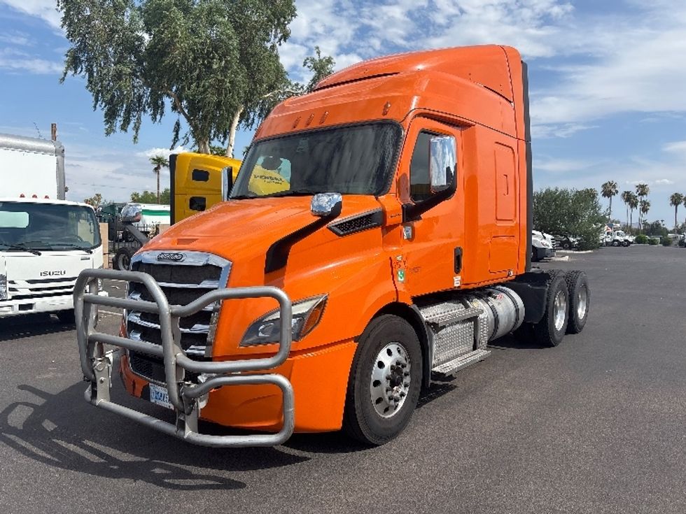 Sleeper Tractor-Heavy Duty Tractors-Freightliner-2020-T11664ST-Phoenix-AZ-643,355\n\t\tmiles-$ 49,500 - Image 3