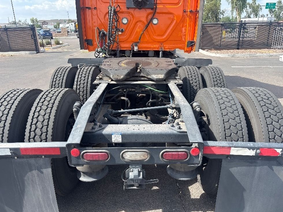 Sleeper Tractor-Heavy Duty Tractors-Freightliner-2020-T11664ST-Phoenix-AZ-643,355\n\t\tmiles-$ 49,500 - Image 6