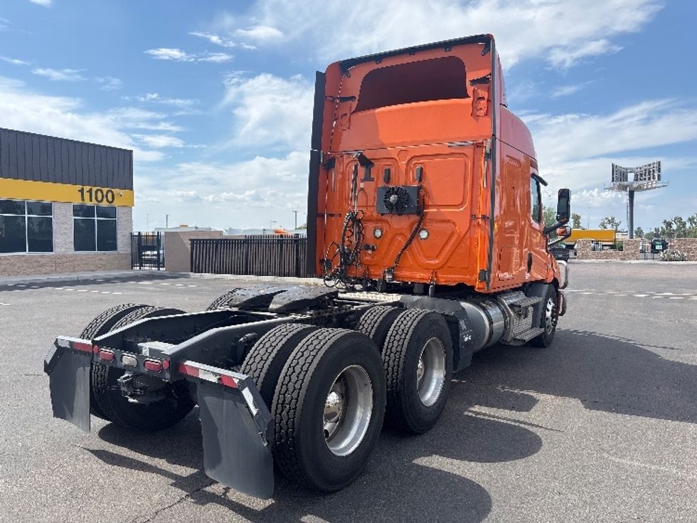 Sleeper Tractor-Heavy Duty Tractors-Freightliner-2020-T11664ST-Phoenix-AZ-643,355\n\t\tmiles-$ 49,500 - Image 7