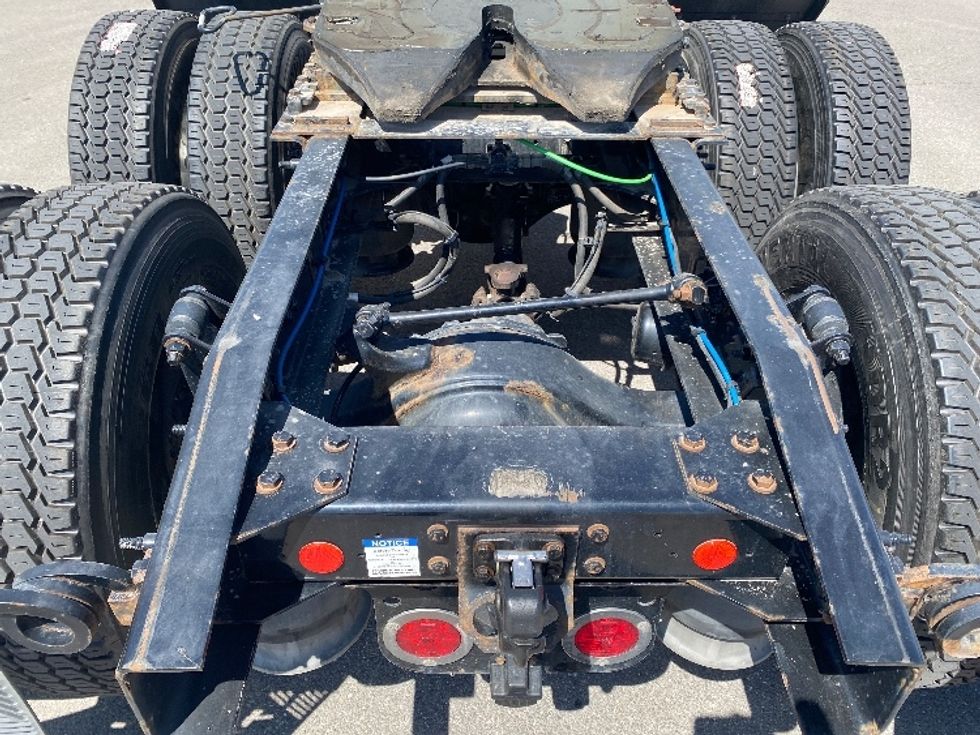 Sleeper Tractor-Heavy Duty Tractors-Freightliner-2020-T11664ST-Salt Lake City-UT-483,104\n\t\tmiles-$ 63,000 - Image 6