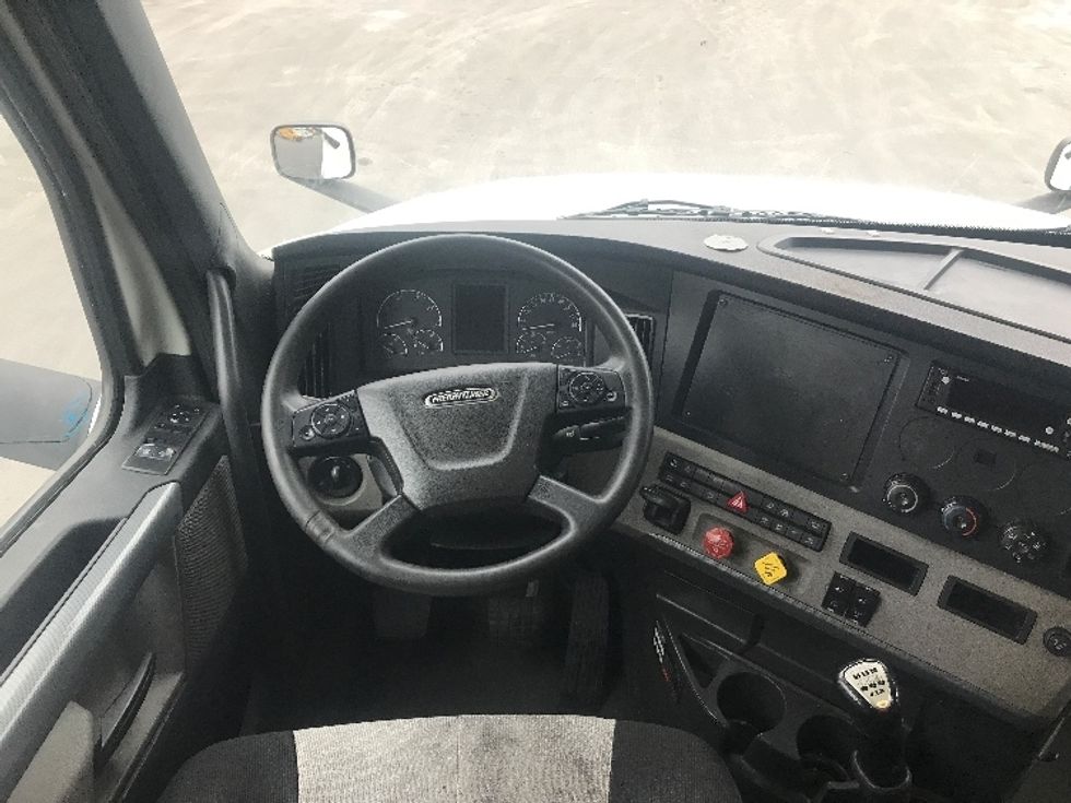 Sleeper Tractor-Heavy Duty Tractors-Freightliner-2020-T12642ST-Bensalem-PA-502,135\n\t\tmiles-$ 51,250 - Image 11