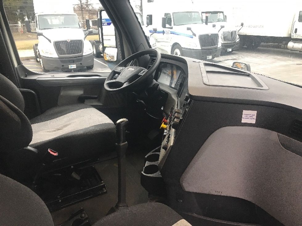 Sleeper Tractor-Heavy Duty Tractors-Freightliner-2020-T12642ST-Bensalem-PA-502,135\n\t\tmiles-$ 51,250 - Image 15