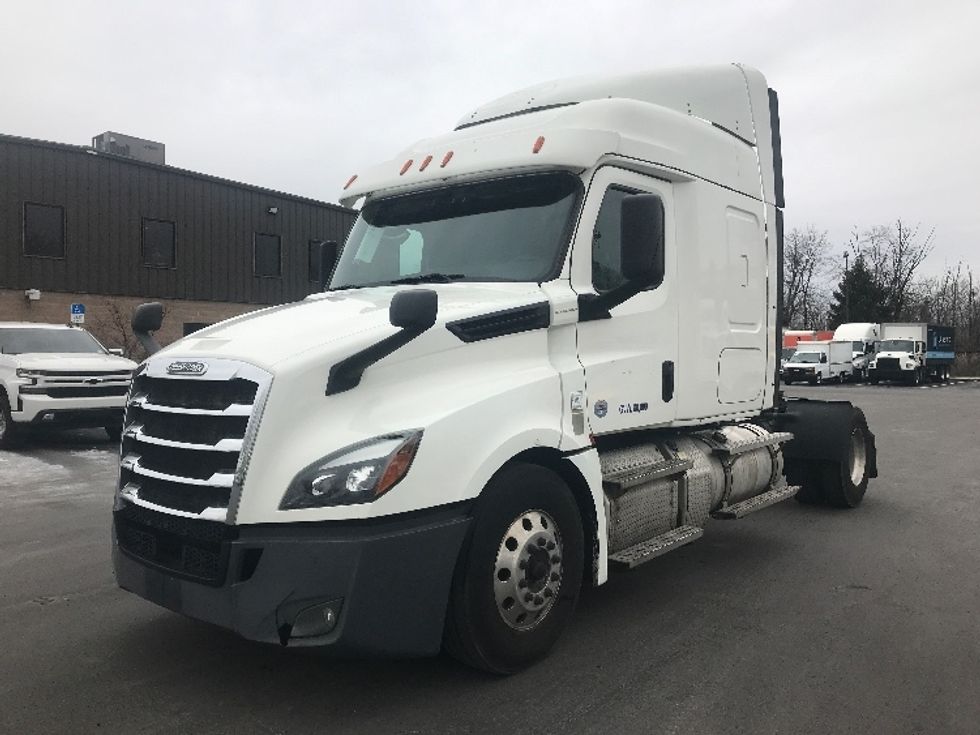 Sleeper Tractor-Heavy Duty Tractors-Freightliner-2020-T12642ST-Bensalem-PA-502,135\n\t\tmiles-$ 51,250 - Image 3