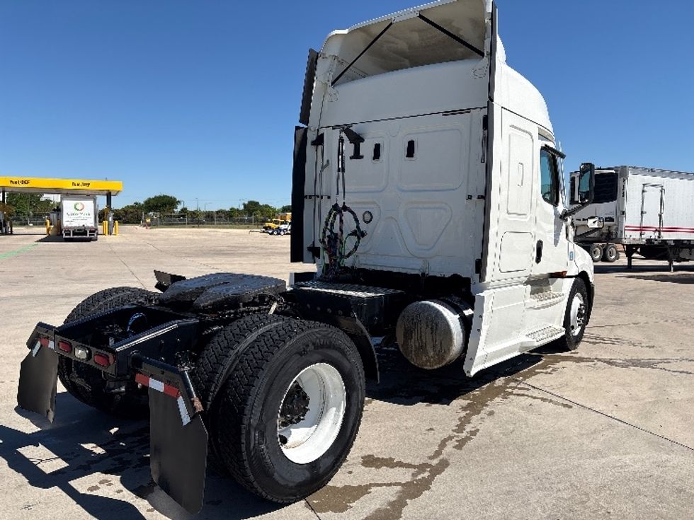 Sleeper Tractor-Heavy Duty Tractors-Freightliner-2020-T12642ST-Fort Worth-TX-219,067\n\t\tmiles-$ 73,250 - Image 7