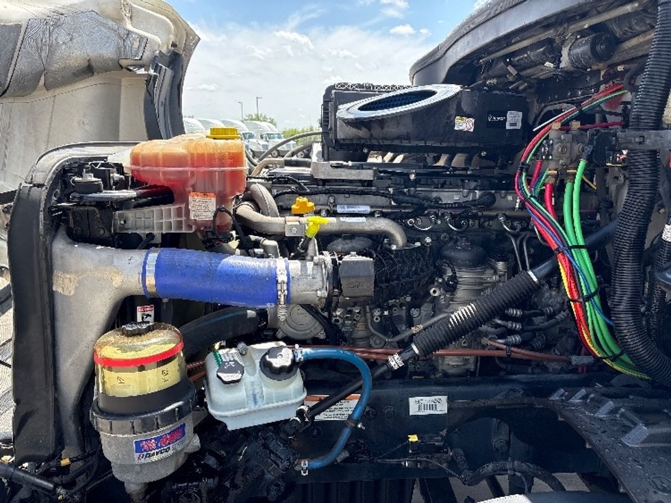 Sleeper Tractor-Heavy Duty Tractors-Freightliner-2020-T12642ST-Fort Worth-TX-466,055\n\t\tmiles-$ 59,750 - Image 21