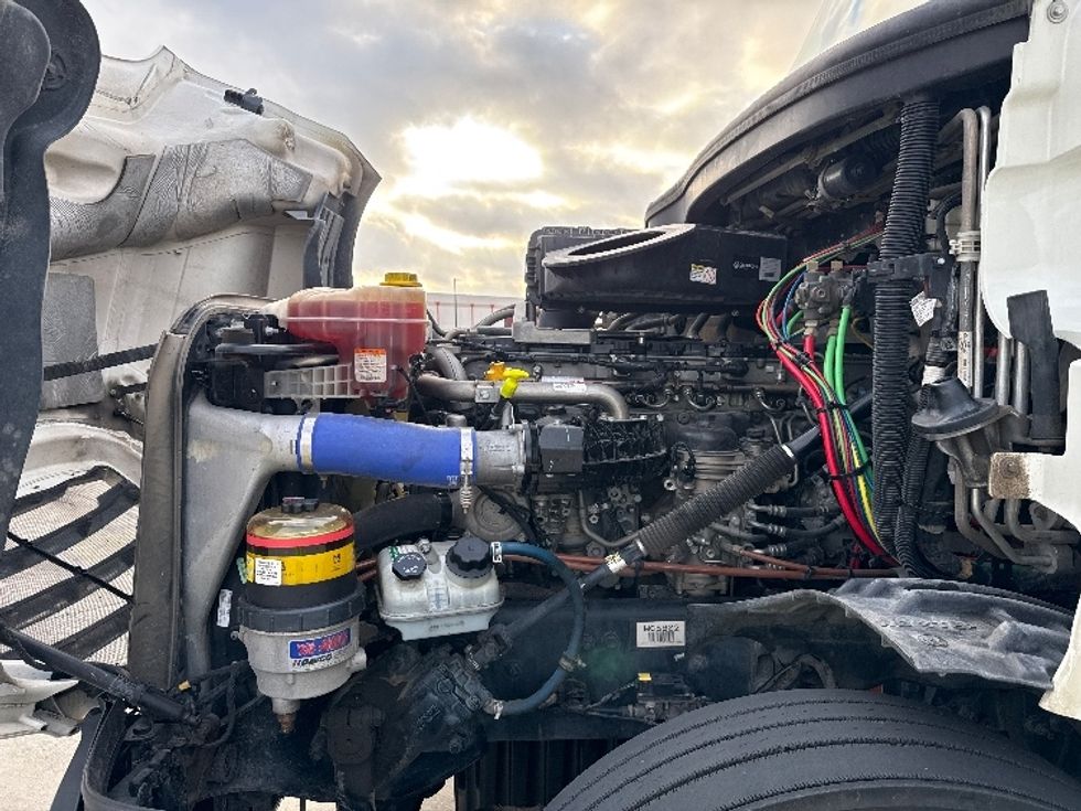 Sleeper Tractor-Heavy Duty Tractors-Freightliner-2020-T12642ST-Fort Worth-TX-484,628\n\t\tmiles-$ 53,250 - Image 21