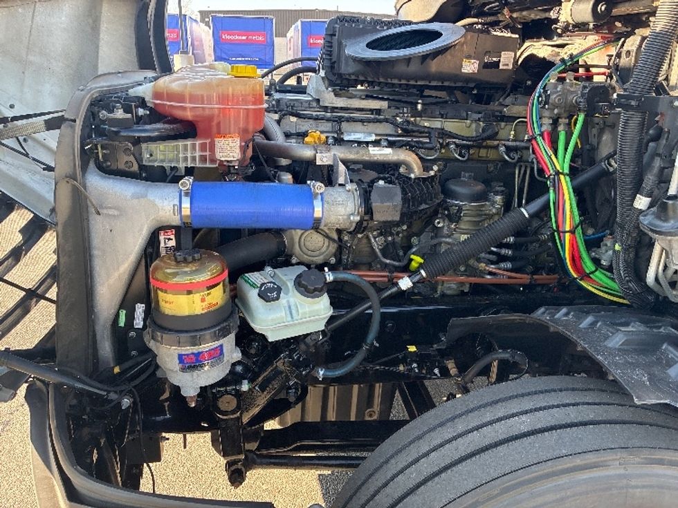 Sleeper Tractor-Heavy Duty Tractors-Freightliner-2020-T12642ST-Greenville-SC-577,584\n\t\tmiles-$ 46,250 - Image 21