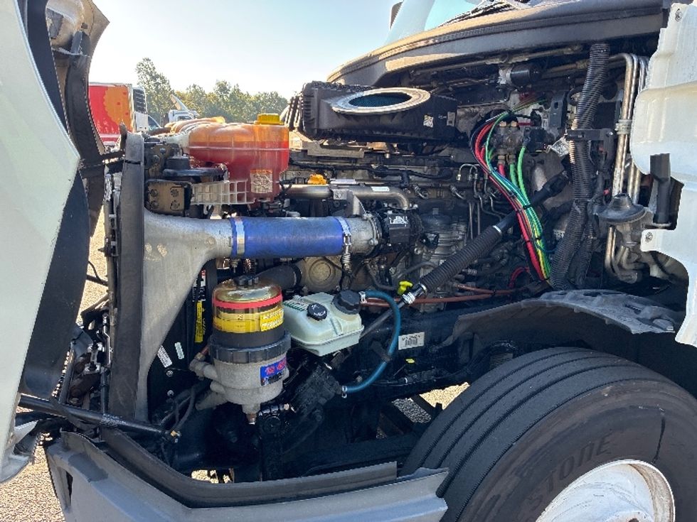 Sleeper Tractor-Heavy Duty Tractors-Freightliner-2020-T12642ST-Greenville-SC-579,273\n\t\tmiles-$ 55,750 - Image 21