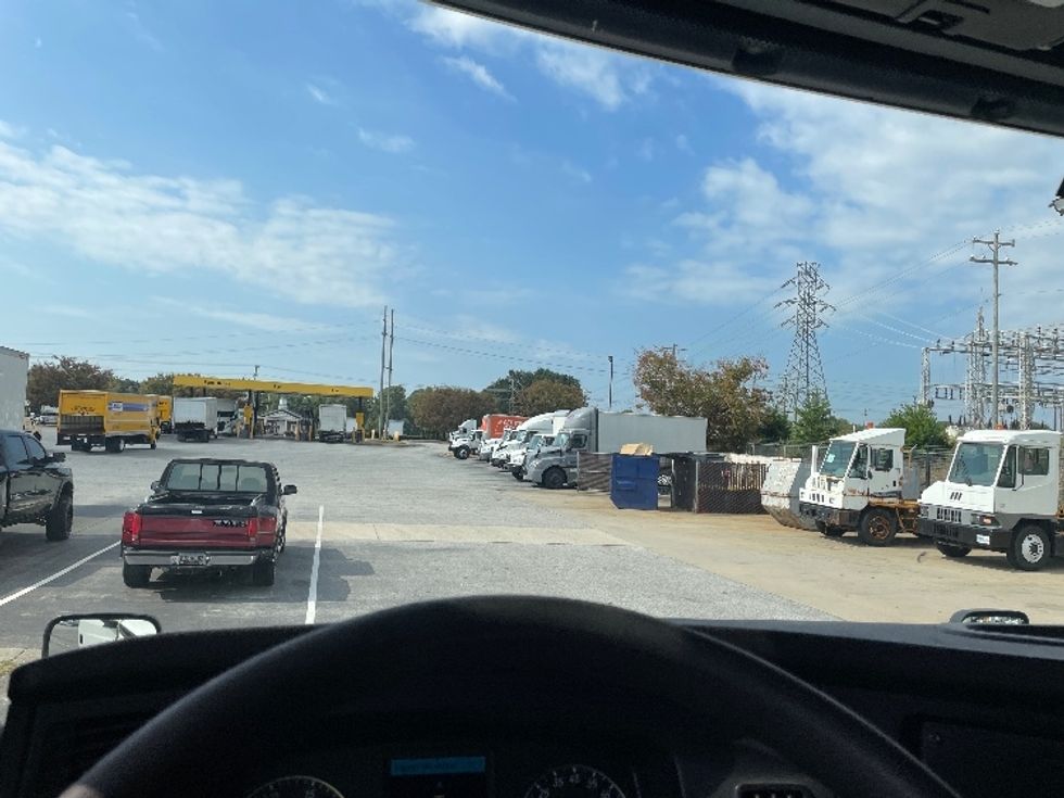 Sleeper Tractor-Heavy Duty Tractors-Freightliner-2020-T12642ST-Greenville-SC-687,795\n\t\tmiles-$ 45,250 - Image 11