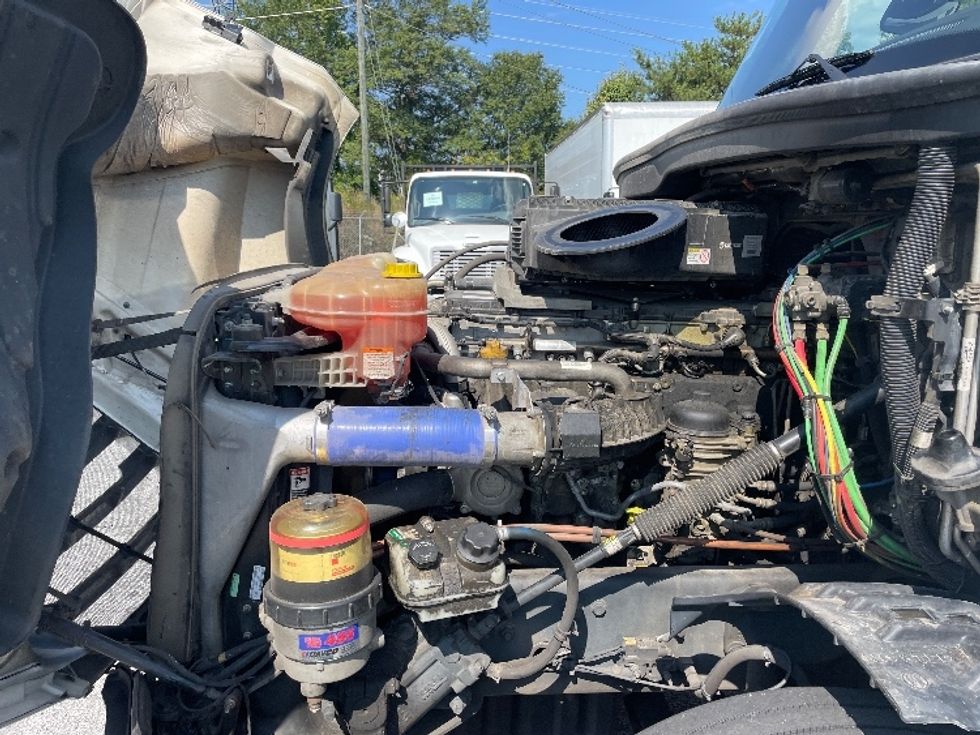 Sleeper Tractor-Heavy Duty Tractors-Freightliner-2020-T12642ST-Greenville-SC-774,943\n\t\tmiles-$ 32,750 - Image 21