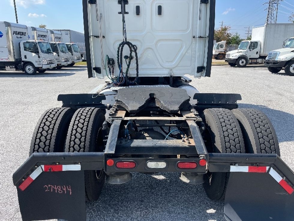 Sleeper Tractor-Heavy Duty Tractors-Freightliner-2020-T12642ST-Greenville-SC-774,943\n\t\tmiles-$ 32,750 - Image 6