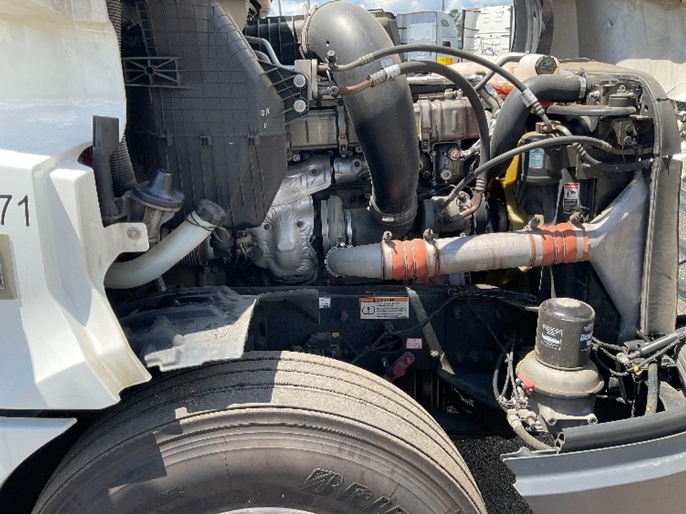 Sleeper Tractor-Heavy Duty Tractors-Freightliner-2020-T12664ST-Albany-GA-647,968\n\t\tmiles-$ 53,500 - Image 20