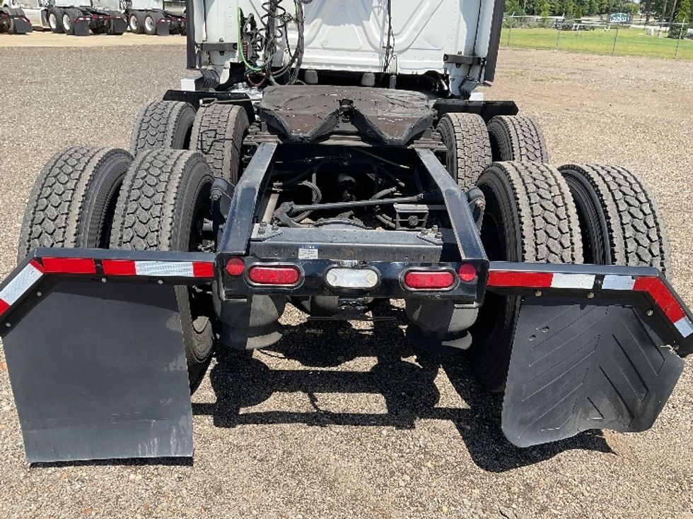 Sleeper Tractor-Heavy Duty Tractors-Freightliner-2020-T12664ST-Albany-GA-647,968\n\t\tmiles-$ 53,500 - Image 6