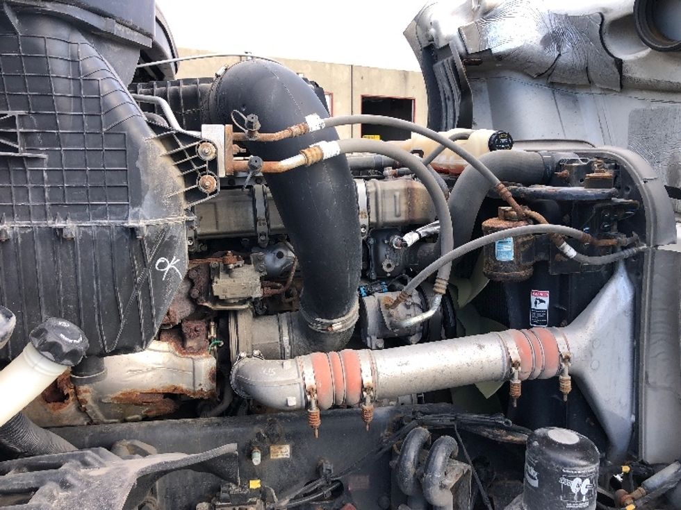 Sleeper Tractor-Heavy Duty Tractors-Freightliner-2020-T12664ST-Albany-NY-401,391\n\t\tmiles-$ 74,750 - Image 20