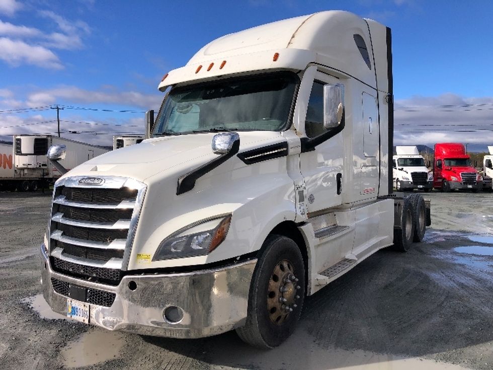 Sleeper Tractor-Heavy Duty Tractors-Freightliner-2020-T12664ST-Albany-NY-401,391\n\t\tmiles-$ 74,750 - Image 3