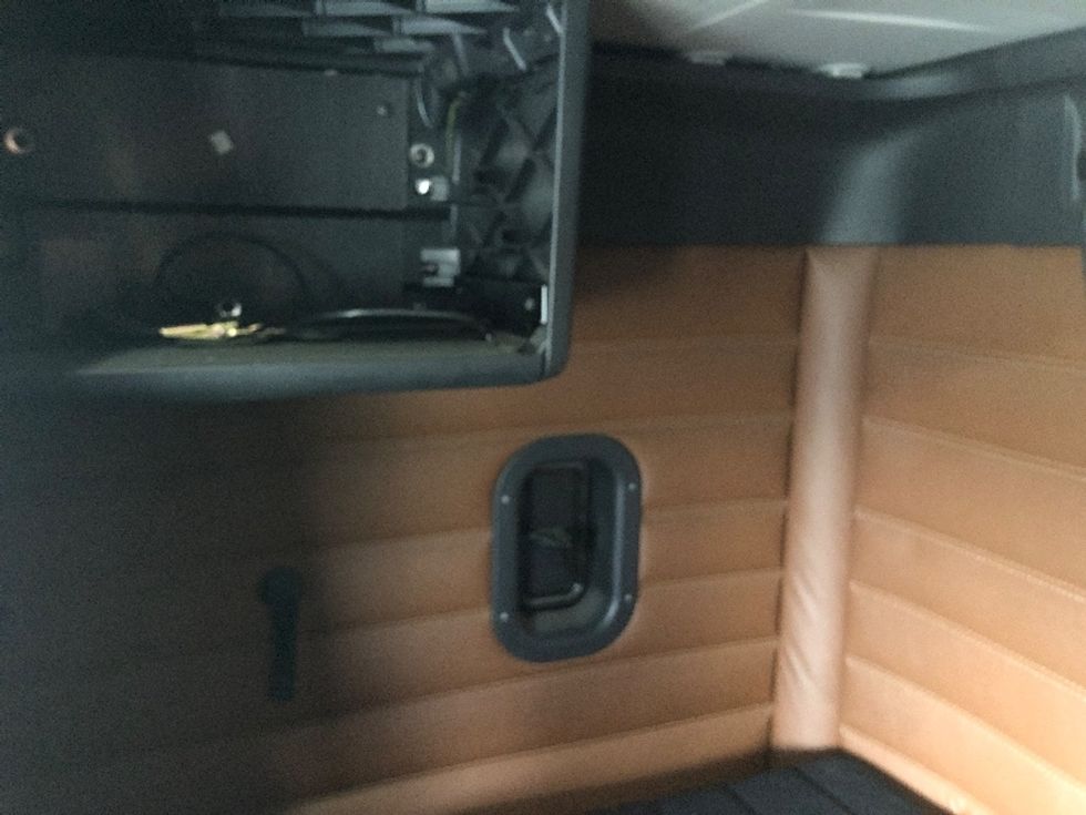 Sleeper Tractor-Heavy Duty Tractors-Freightliner-2020-T12664ST-Albany-NY-405,269\n\t\tmiles-$ 74,500 - Image 19