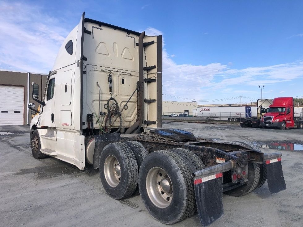 Sleeper Tractor-Heavy Duty Tractors-Freightliner-2020-T12664ST-Albany-NY-427,827\n\t\tmiles-$ 73,250 - Image 5