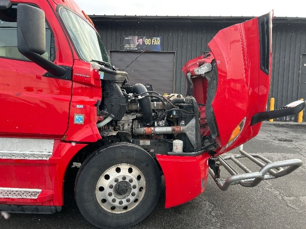 Sleeper Tractor-Heavy Duty Tractors-Freightliner-2020-T12664ST-Albany-NY-446,408\n\t\tmiles-$ 59,250 - Image 20