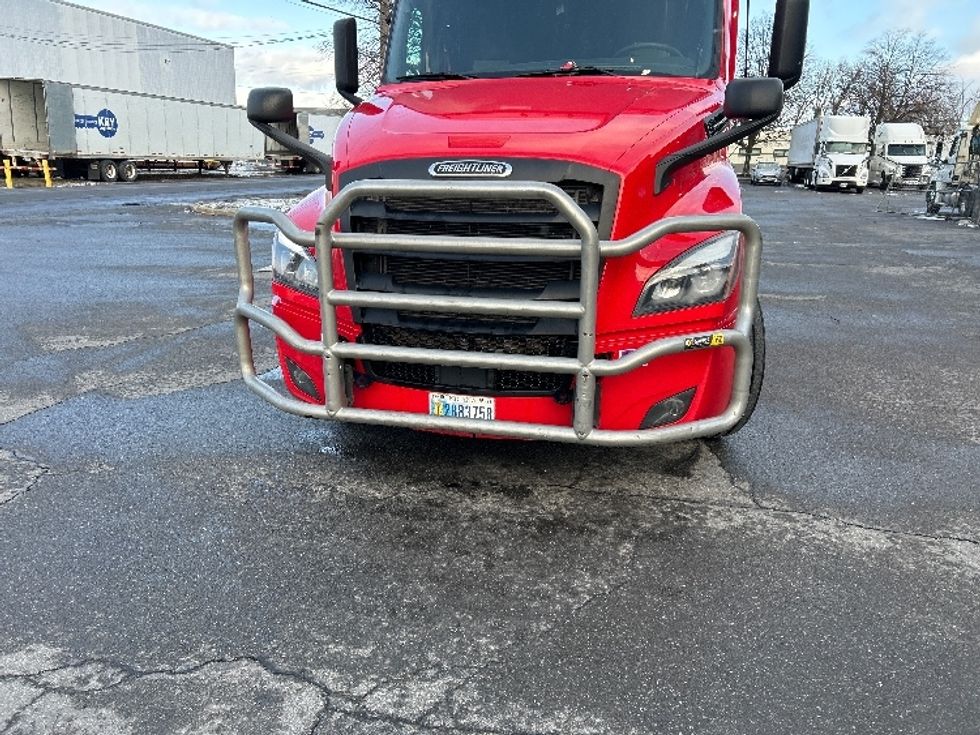 Sleeper Tractor-Heavy Duty Tractors-Freightliner-2020-T12664ST-Albany-NY-446,408\n\t\tmiles-$ 59,250 - Image 22