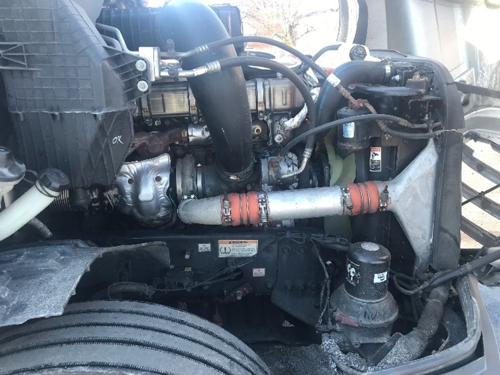 Sleeper Tractor-Heavy Duty Tractors-Freightliner-2020-T12664ST-Allentown-PA-427,071\n\t\tmiles-$ 61,000 - Image 20