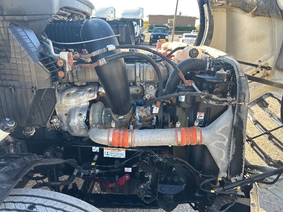 Sleeper Tractor-Heavy Duty Tractors-Freightliner-2020-T12664ST-Amarillo-TX-220,545\n\t\tmiles-$ 85,000 - Image 20