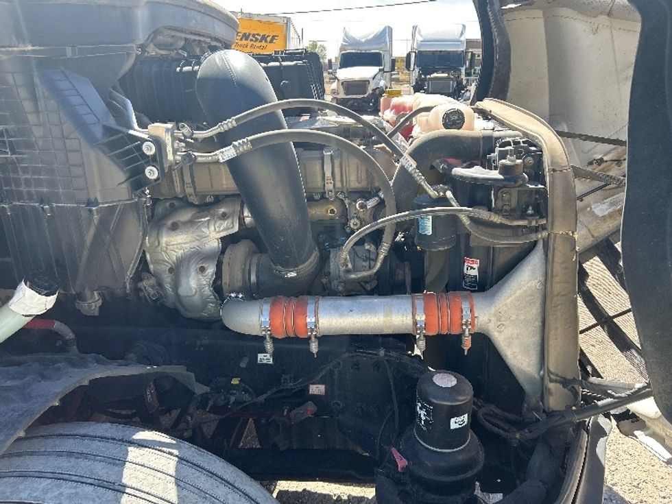 Sleeper Tractor-Heavy Duty Tractors-Freightliner-2020-T12664ST-Amarillo-TX-553,079\n\t\tmiles-$ 57,500 - Image 20