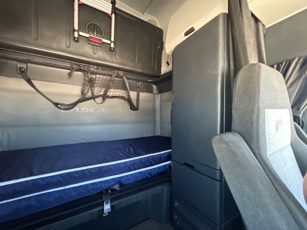 Sleeper Tractor-Heavy Duty Tractors-Freightliner-2020-T12664ST-Amarillo-TX-591,316\n\t\tmiles-$ 55,750 - Image 18