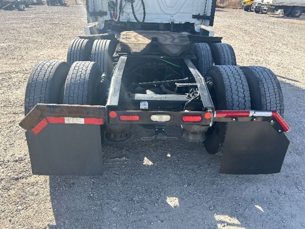 Sleeper Tractor-Heavy Duty Tractors-Freightliner-2020-T12664ST-Amarillo-TX-634,065\n\t\tmiles-$ 50,500 - Image 6