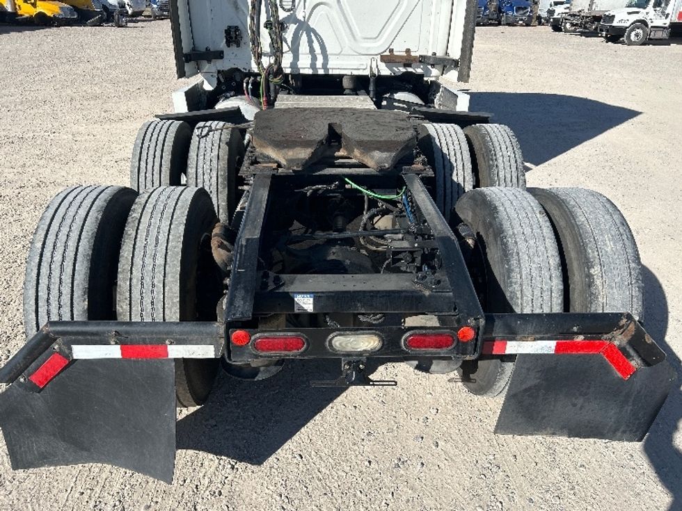 Sleeper Tractor-Heavy Duty Tractors-Freightliner-2020-T12664ST-Amarillo-TX-635,713\n\t\tmiles-$ 50,500 - Image 6