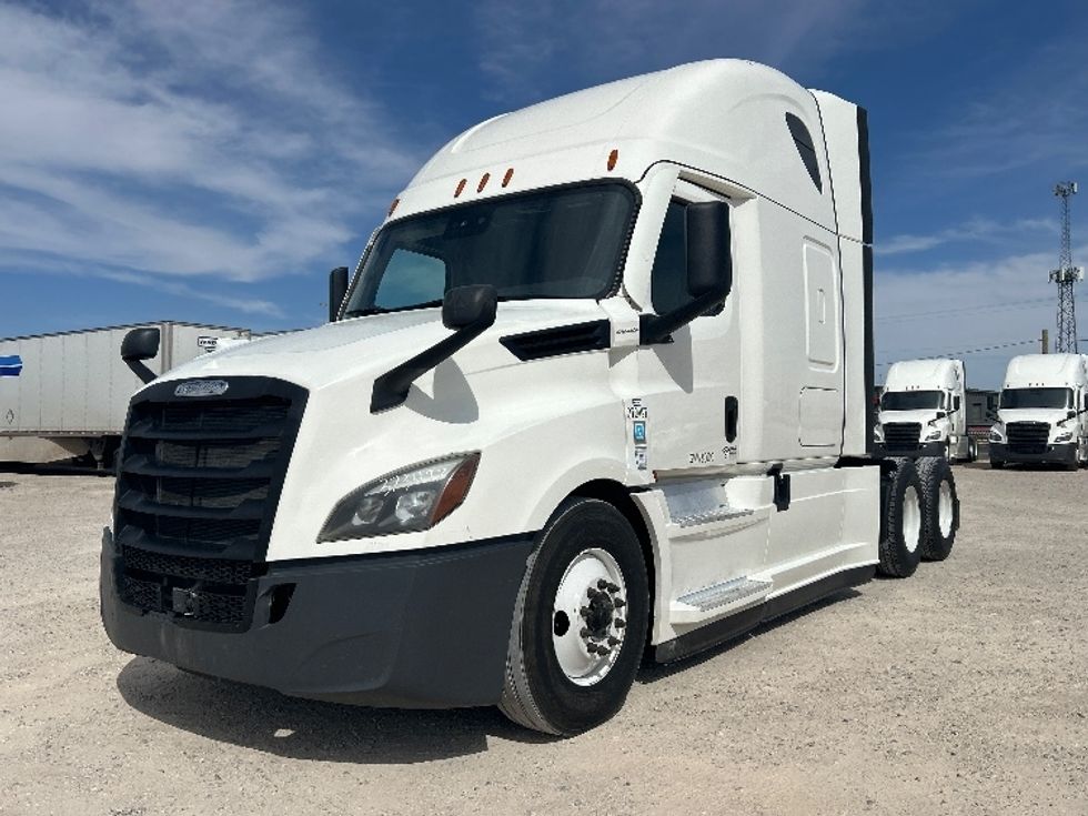 Sleeper Tractor-Heavy Duty Tractors-Freightliner-2020-T12664ST-Amarillo-TX-660,822\n\t\tmiles-$ 48,500 - Image 3