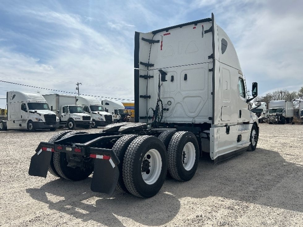Sleeper Tractor-Heavy Duty Tractors-Freightliner-2020-T12664ST-Amarillo-TX-660,822\n\t\tmiles-$ 48,500 - Image 7