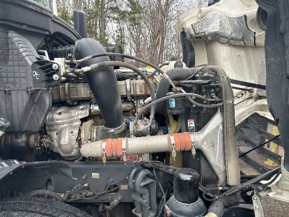 Sleeper Tractor-Heavy Duty Tractors-Freightliner-2020-T12664ST-Anderson-SC-479,282\n\t\tmiles-$ 59,250 - Image 20