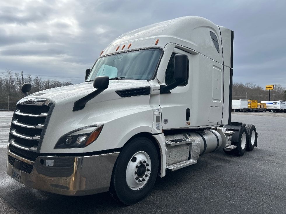 Sleeper Tractor-Heavy Duty Tractors-Freightliner-2020-T12664ST-Anderson-SC-479,282\n\t\tmiles-$ 59,250 - Image 3