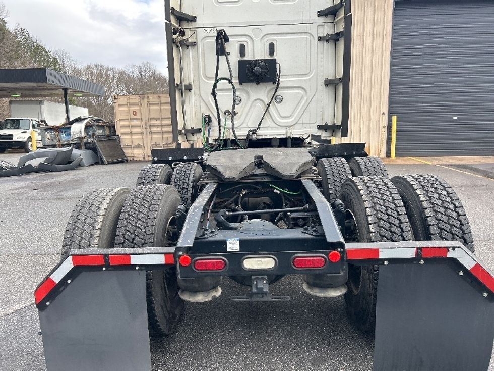Sleeper Tractor-Heavy Duty Tractors-Freightliner-2020-T12664ST-Anderson-SC-479,282\n\t\tmiles-$ 59,250 - Image 6