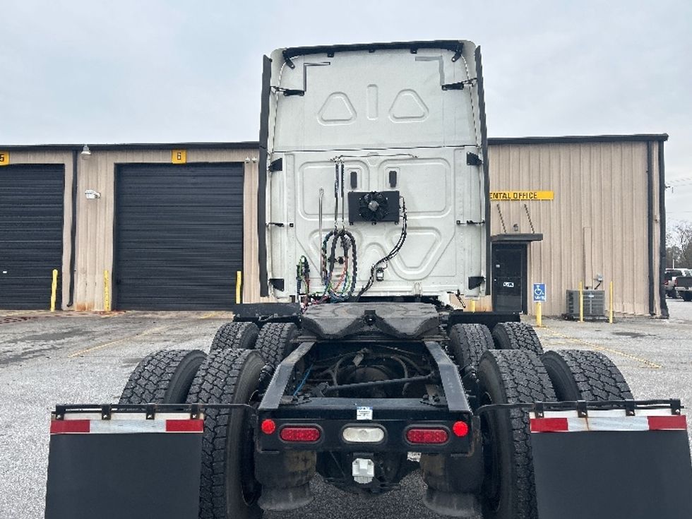 Sleeper Tractor-Heavy Duty Tractors-Freightliner-2020-T12664ST-Anderson-SC-508,038\n\t\tmiles-$ 54,750 - Image 6