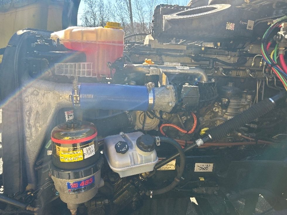 Sleeper Tractor-Heavy Duty Tractors-Freightliner-2020-T12664ST-Anderson-SC-658,953\n\t\tmiles-$ 44,250 - Image 21