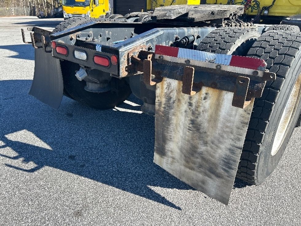 Sleeper Tractor-Heavy Duty Tractors-Freightliner-2020-T12664ST-Anderson-SC-658,953\n\t\tmiles-$ 44,250 - Image 22